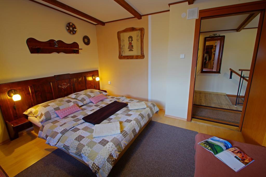 Yellow Paradise House Hrabušice エクステリア 写真