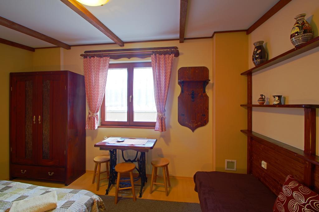 Yellow Paradise House Hrabušice エクステリア 写真