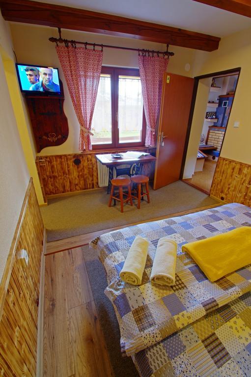 Yellow Paradise House Hrabušice エクステリア 写真