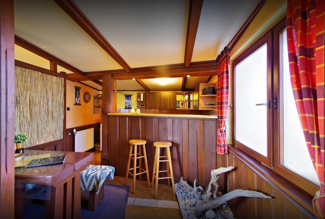 Yellow Paradise House Hrabušice 部屋 写真