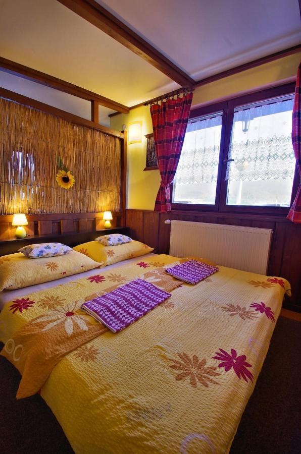 Yellow Paradise House Hrabušice 部屋 写真