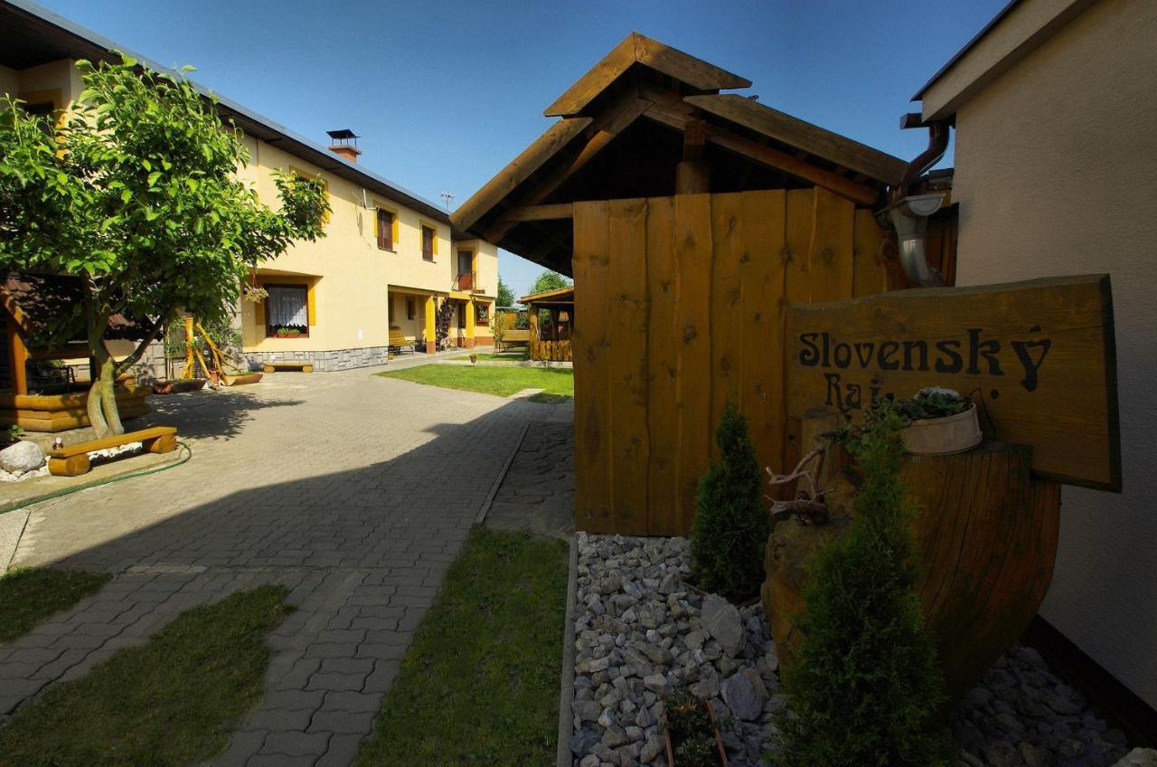 Yellow Paradise House Hrabušice エクステリア 写真