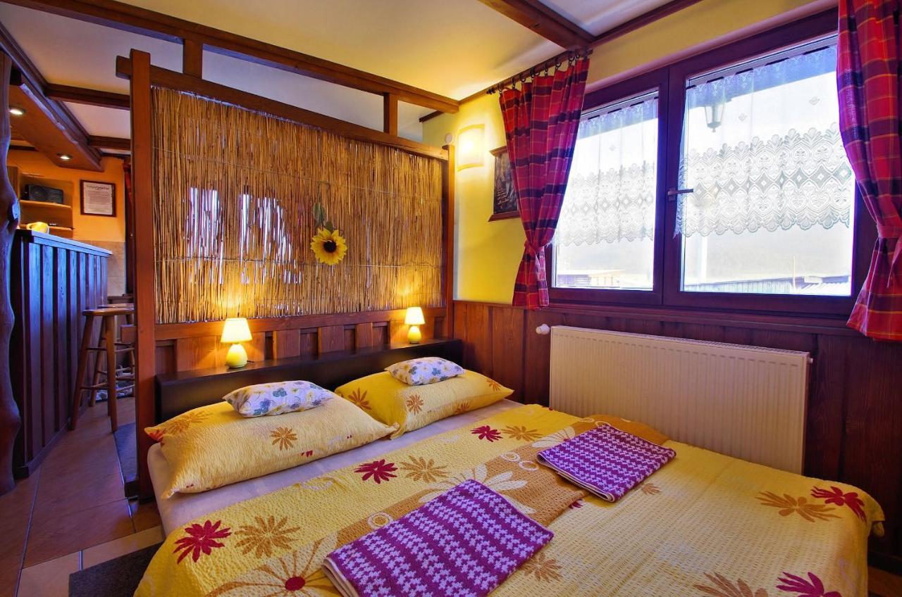 Yellow Paradise House Hrabušice 部屋 写真